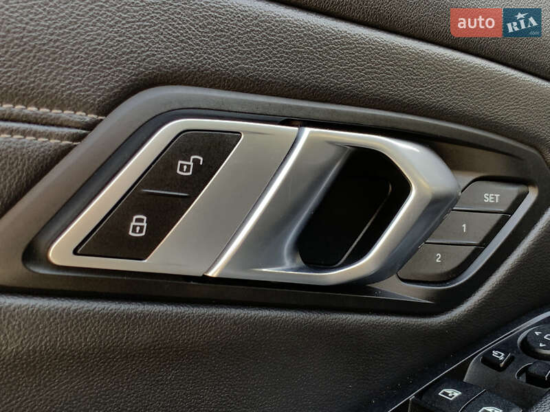 Седан BMW 3 Series 2019 в Бердичеві