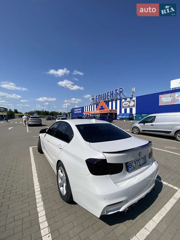Седан BMW 3 Series 2013 в Сокалі