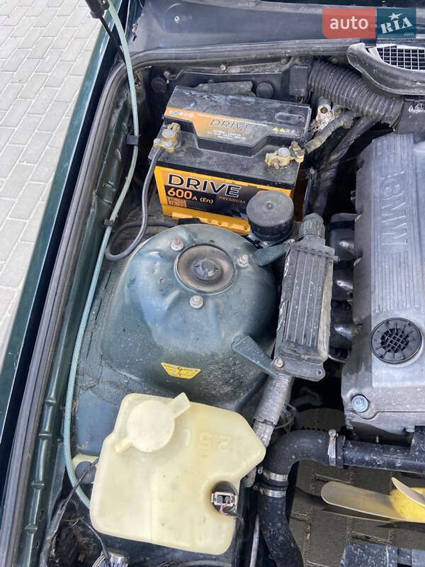 Седан BMW 3 Series 1993 в Теребовлі фото 19 Седан BMW 3 Series 1993 в Теребовлі