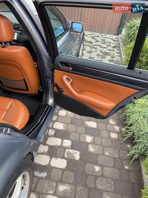 Універсал BMW 3 Series 2004 в Черкасах
