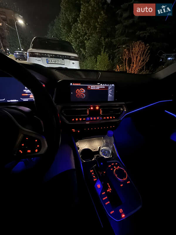 Седан BMW 3 Series 2018 в Киеве