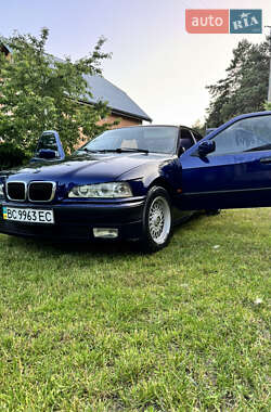 Седан BMW 3 Series 1996 в Яворові