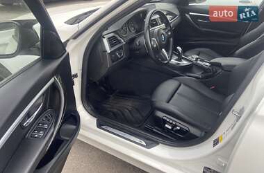Седан BMW 3 Series 2017 в 
