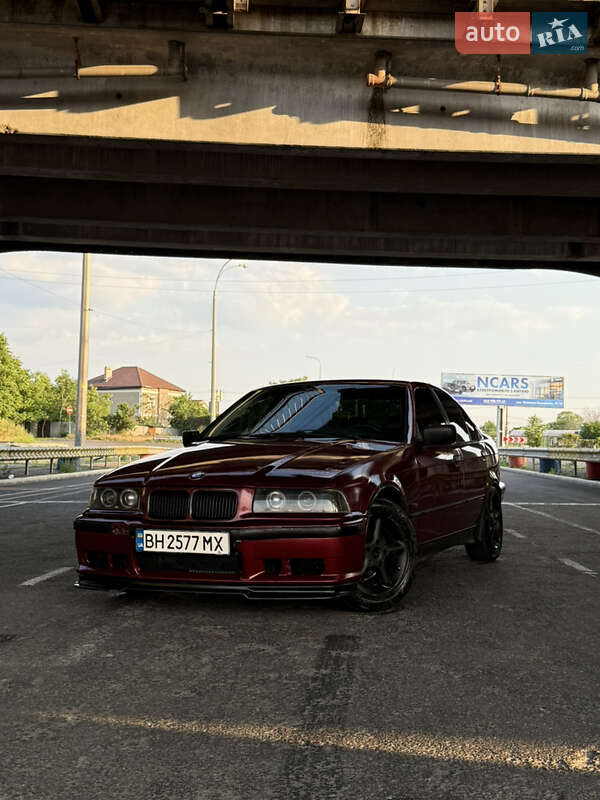 Седан BMW 3 Series 1995 в Одесі