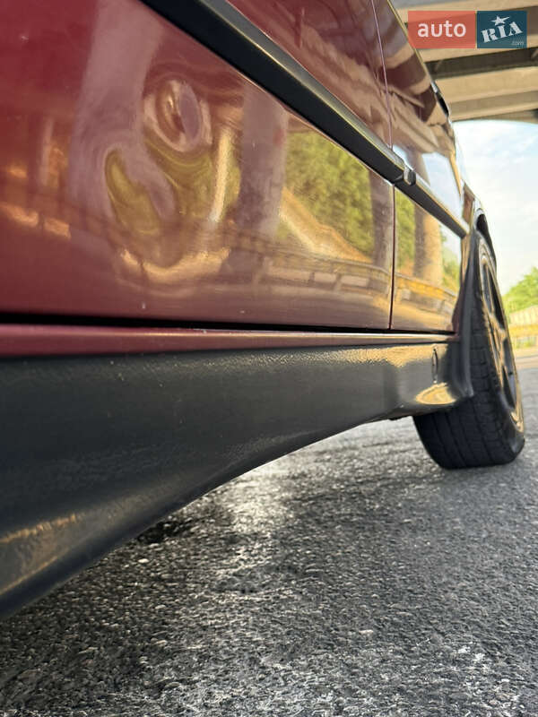 Седан BMW 3 Series 1995 в Одесі