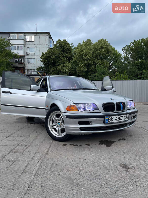 BMW 3 Series 2001