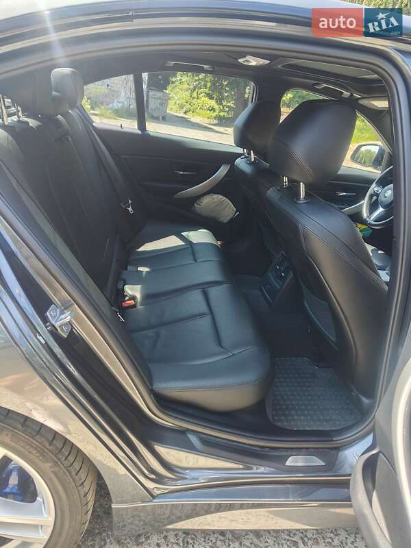 Седан BMW 3 Series 2014 в Киеве фото 11 Седан BMW 3 Series 2014 в Киеве