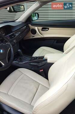 Купе BMW 3 Series 2011 в 