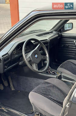 Седан BMW 3 Series 1987 в 