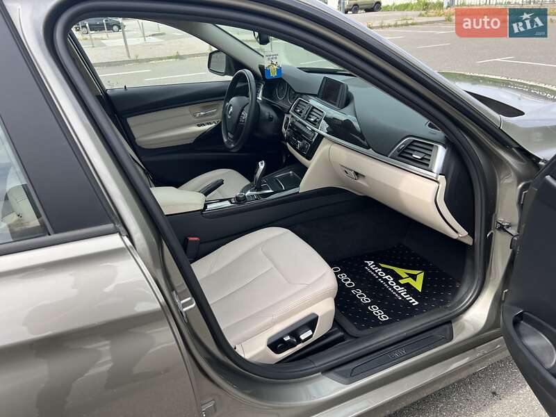 Седан BMW 3 Series 2015 в Киеве