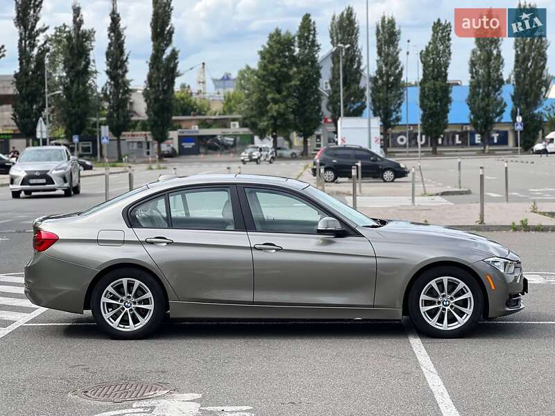 Седан BMW 3 Series 2015 в Киеве
