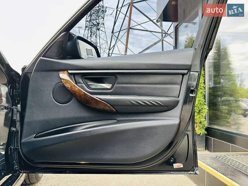 Седан BMW 3 Series 2014 в Харкові
