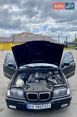 Седан BMW 3 Series 1997 в Остроге
