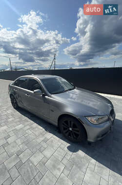 Седан BMW 3 Series 2009 в 