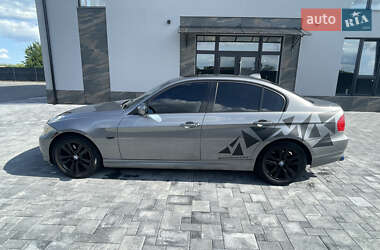 Седан BMW 3 Series 2009 в 