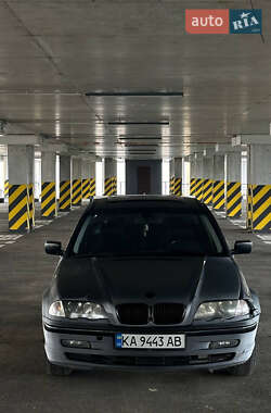 Седан BMW 3 Series 2000 в Харькове