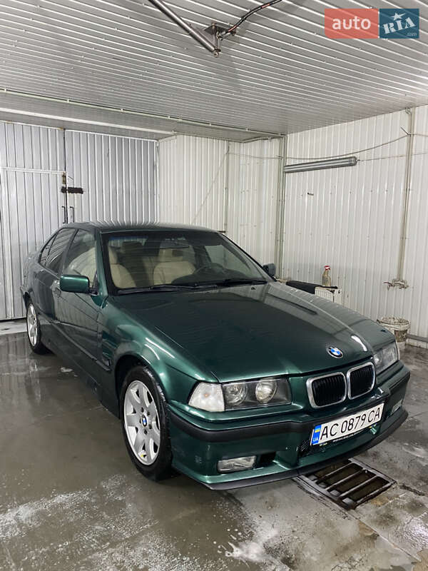 BMW 3 Series 1993
