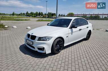 Седан BMW 3 Series 2006 в Львові