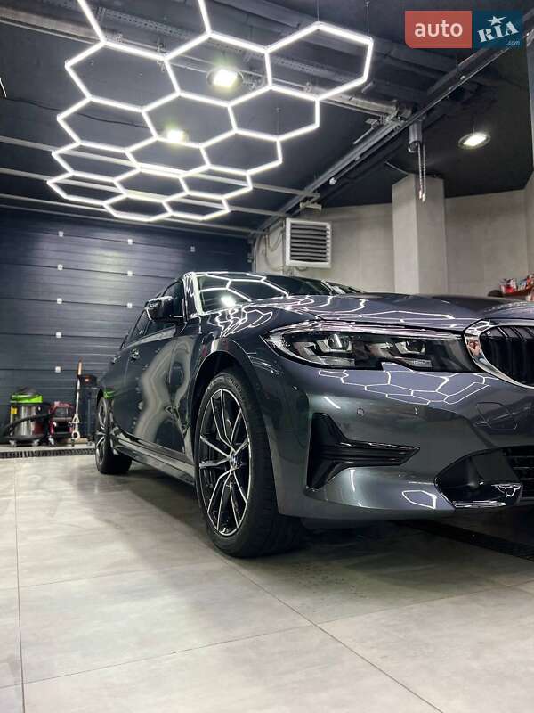 Седан BMW 3 Series 2022 в Одессе фото 9 Седан BMW 3 Series 2022 в Одессе