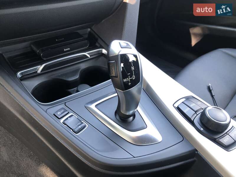 Седан BMW 3 Series 2016 в Вінниці