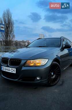 Универсал BMW 3 Series 2010 в Киеве