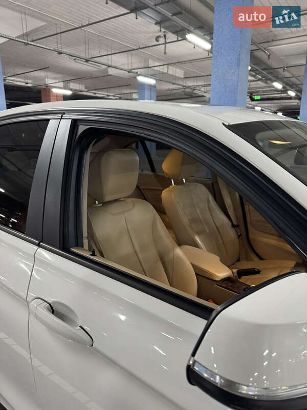 Седан BMW 3 Series 2013 в Києві
