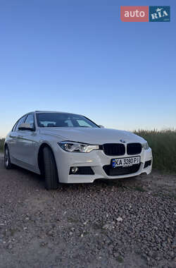 Седан BMW 3 Series 2015 в Києві