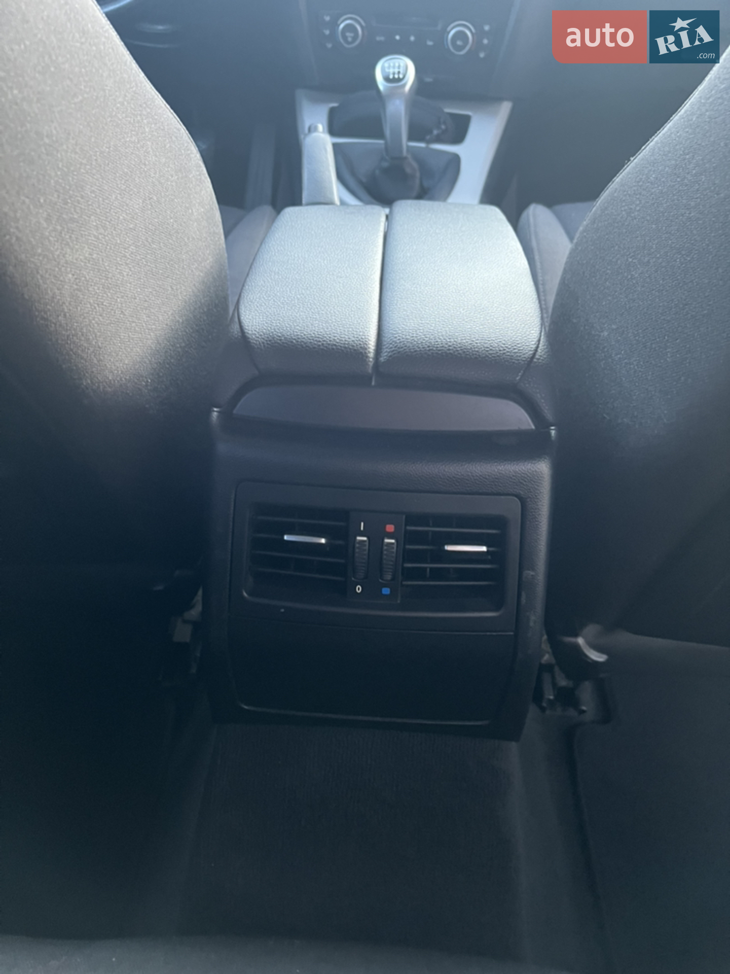 2010 BMW 3er - мініатюра 8