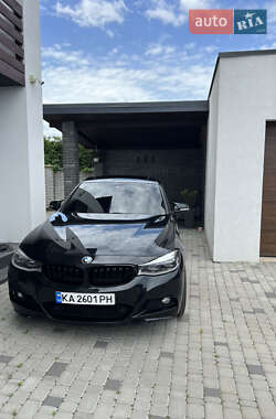 Седан BMW 3 Series 2018 в Киеве