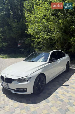 Седан BMW 3 Series 2015 в Харкові