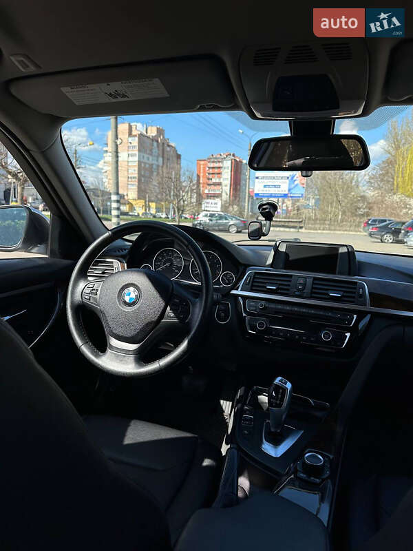 Седан BMW 3 Series 2016 в Івано-Франківську