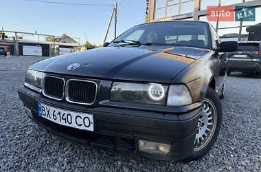 Седан BMW 3 Series 1992 в Шепетівці