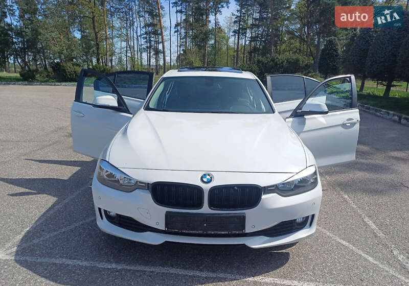 Седан BMW 3 Series 2013 в 