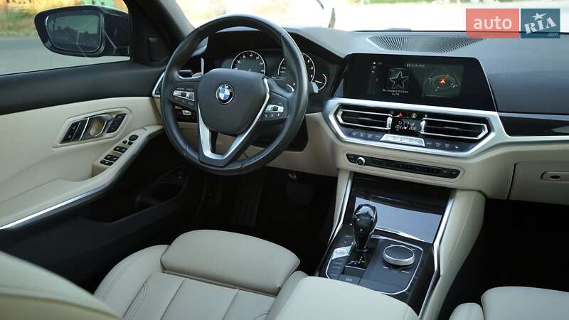 Седан BMW 3 Series 2019 в Одесі