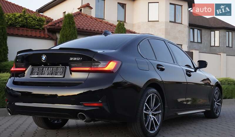 Седан BMW 3 Series 2019 в Одесі