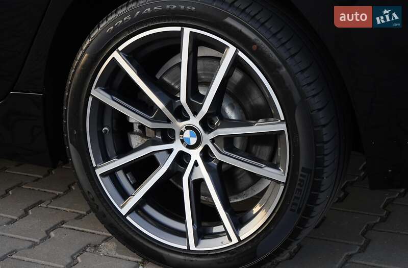 Седан BMW 3 Series 2019 в Одесі
