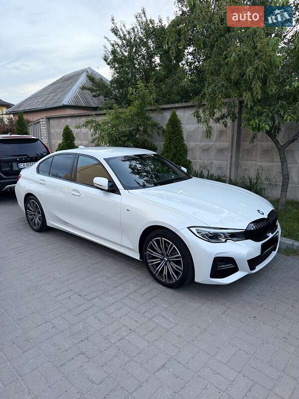 Седан BMW 3 Series 2022 в Черкассах фото 2 Седан BMW 3 Series 2022 в Черкассах