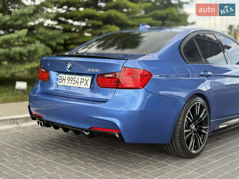 Седан BMW 3 Series 2015 в Одесі