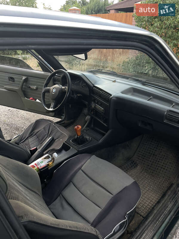 Купе BMW 3 Series 1986 в Дніпрі