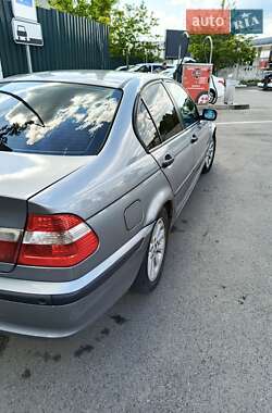 Седан BMW 3 Series 2004 в 
