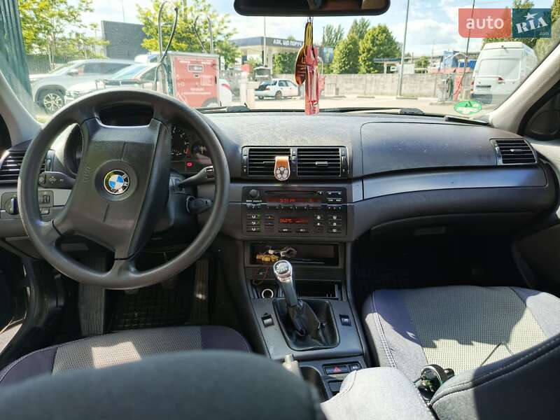 Седан BMW 3 Series 2004 в Киеве