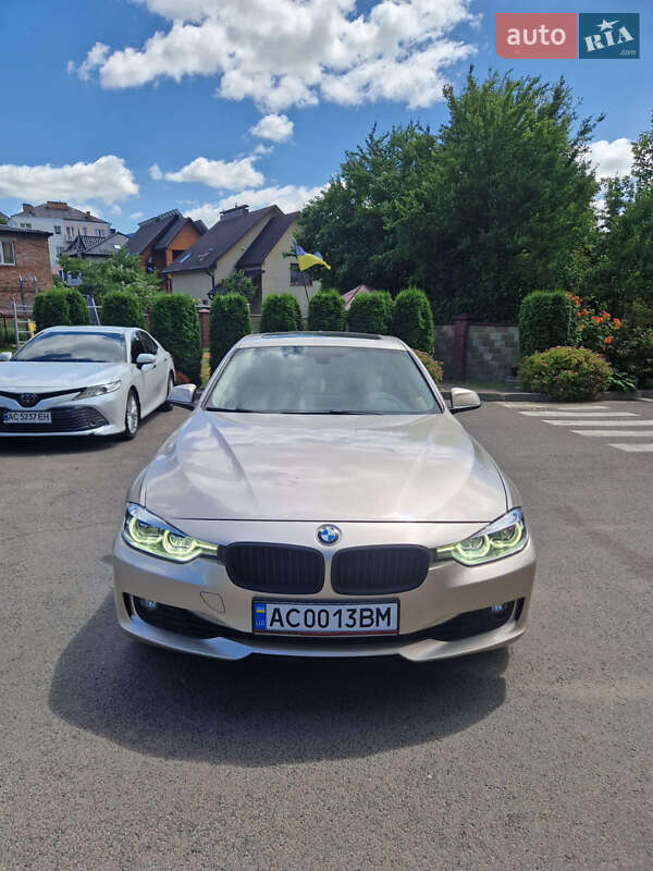 Седан BMW 3 Series 2012 в Києві