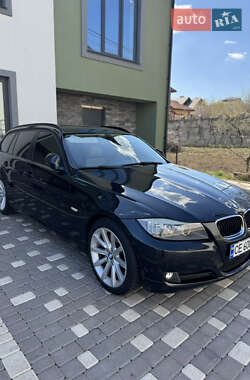Універсал BMW 3 Series 2010 в Чернівцях