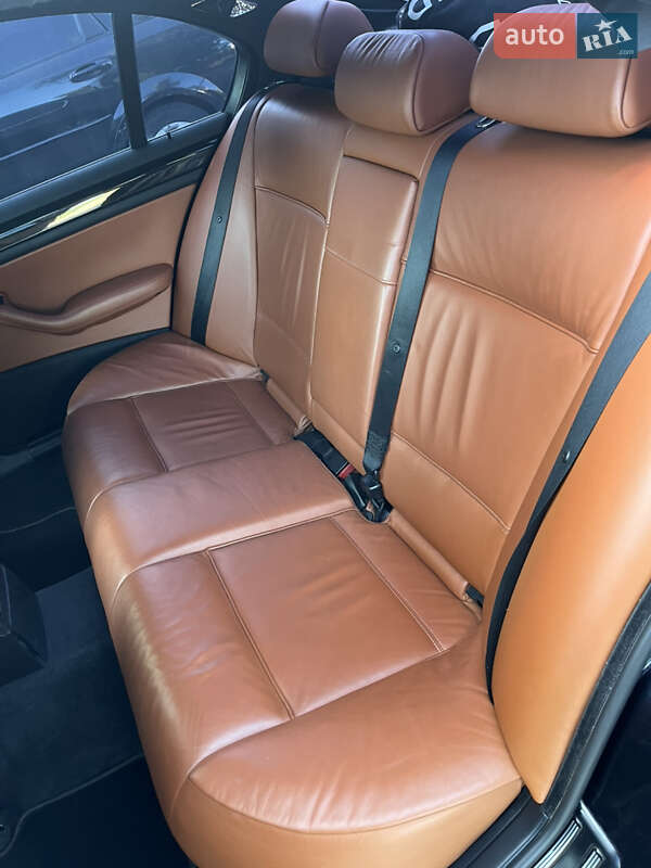 Седан BMW 3 Series 2004 в Ивано-Франковске