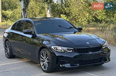 Седан BMW 3 Series 2020 в Кривому Розі