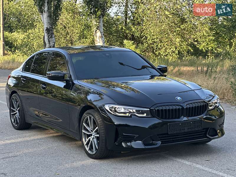 BMW 3 Series 2020