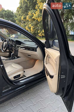 Седан BMW 3 Series 2011 в 