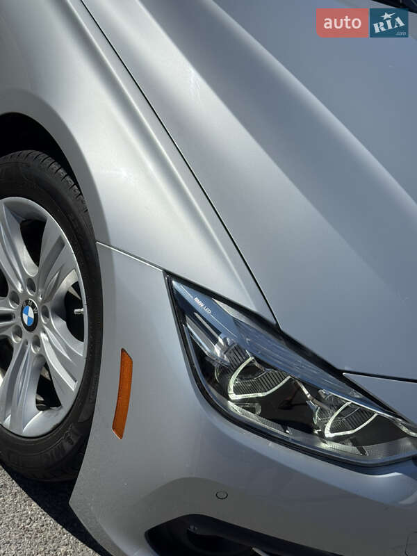 Седан BMW 3 Series 2015 в Львові