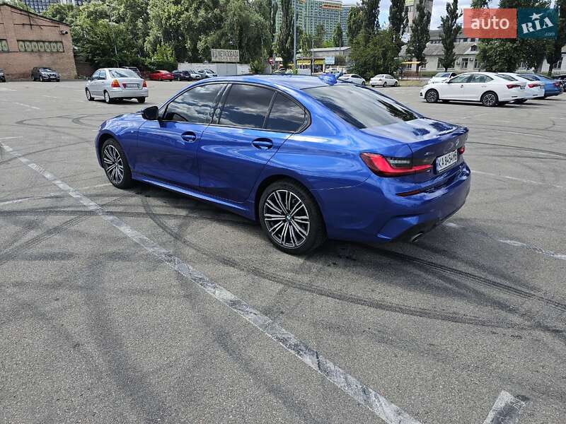 Седан BMW 3 Series 2022 в Києві