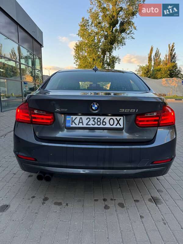 Седан BMW 3 Series 2012 в Киеве